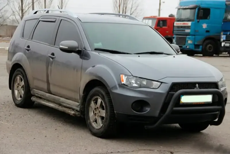 Кенгурятник WT007 Black (нерж.) для Mitsubishi Outlander 2006–2012
