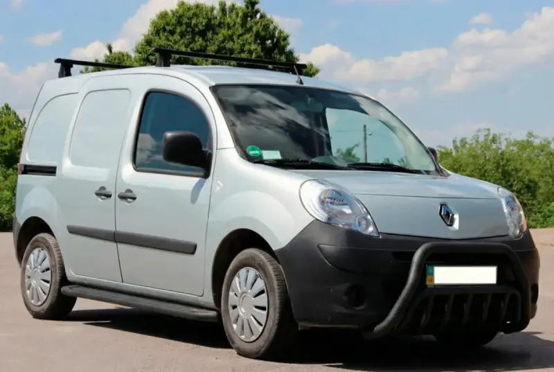 Кенгурятник WT002 Black (нерж.) для Renault Kangoo 2008–2020
