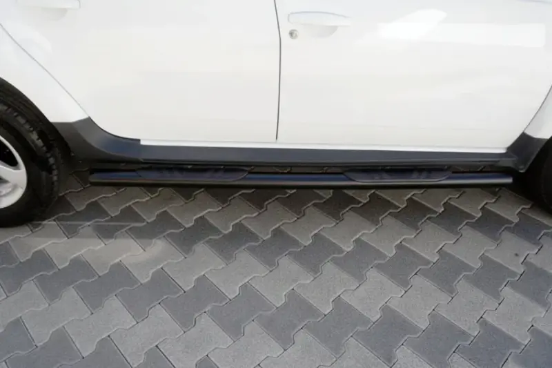 Бічні труби BB002 Black (2 шт., Нерж.) для Renault Duster 2018–2024