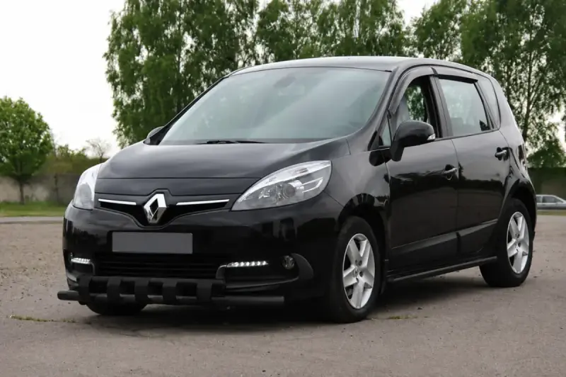 Передня дуга ST015 Black (нерж.) для Renault Scenic/Grand 2009–2016