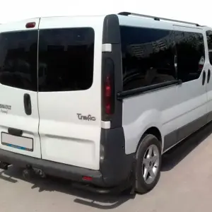 Задні куточки AK003 Black (нерж) для Opel Vivaro 2001–2015