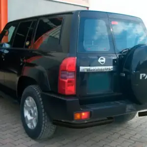 Задні кути AK003 Black (2 шт, нерж.) для Nissan Patrol Y61 1997–2011