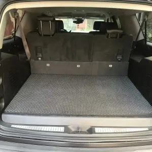 Килимки багажника (EVA, чорні) для Chevrolet Suburban 2014–2019