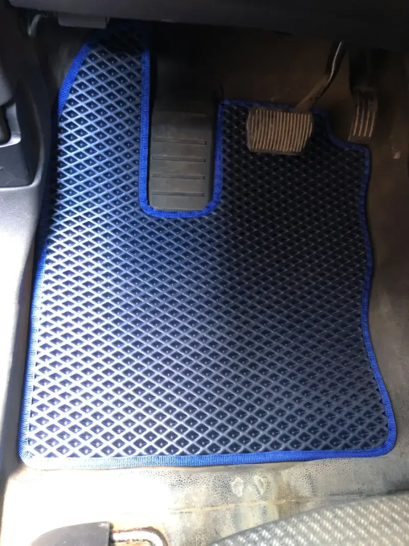 Килимки EVA (АКПП, чорні) для Ford Connect 2014–2021