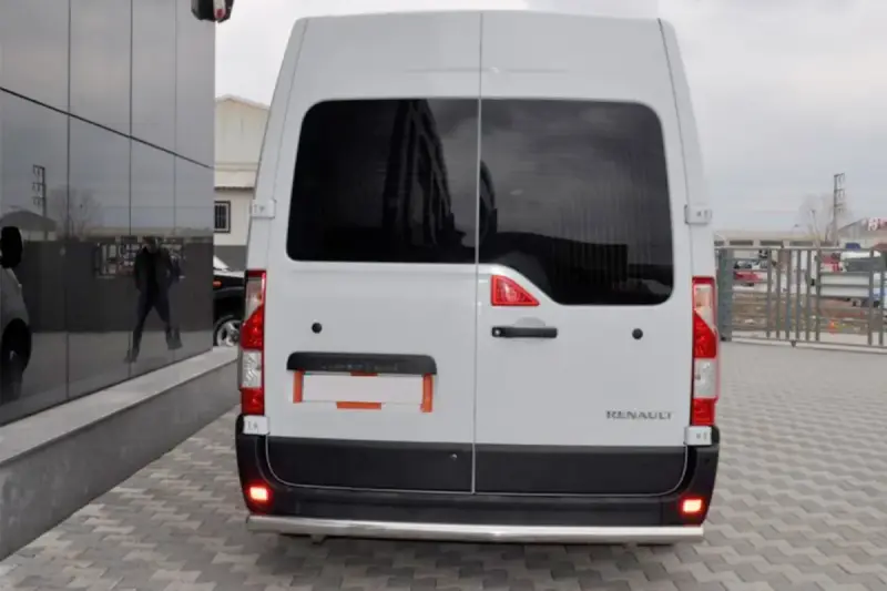 Задня дуга (нерж.) для Renault Master 2011–2023