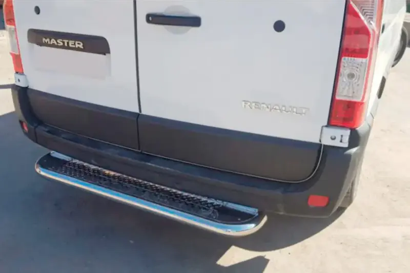 Задня підніжка (нерж.) для Nissan NV400 2010–2024