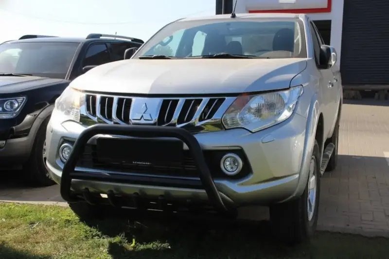Кенгурятник WT003 Black (нерж) для Mitsubishi L200 2015–2024