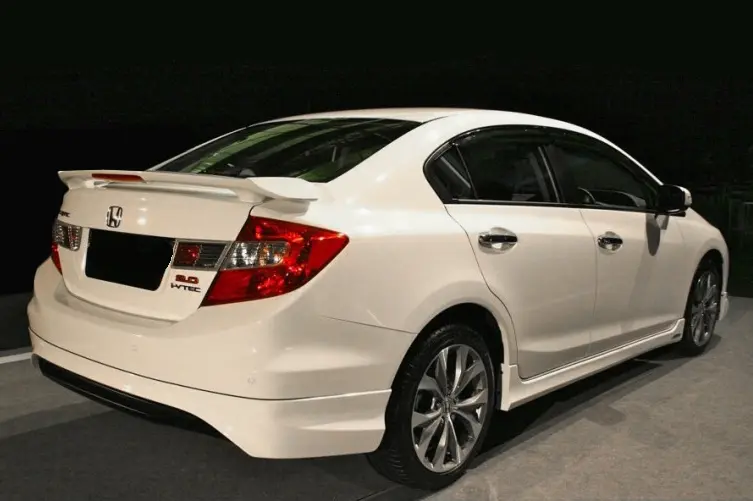 Спойлер Исикли (під фарбування) для Honda Civic Sedan IX 2011–2016