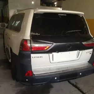 Задні ліхтарі з комплекту рестайлінгу GBT для Lexus LX570/450d 2008–2022