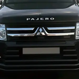 Передній захист ST015-9 Black (нерж.) для Mitsubishi Pajero Wagon IV 2006–2021