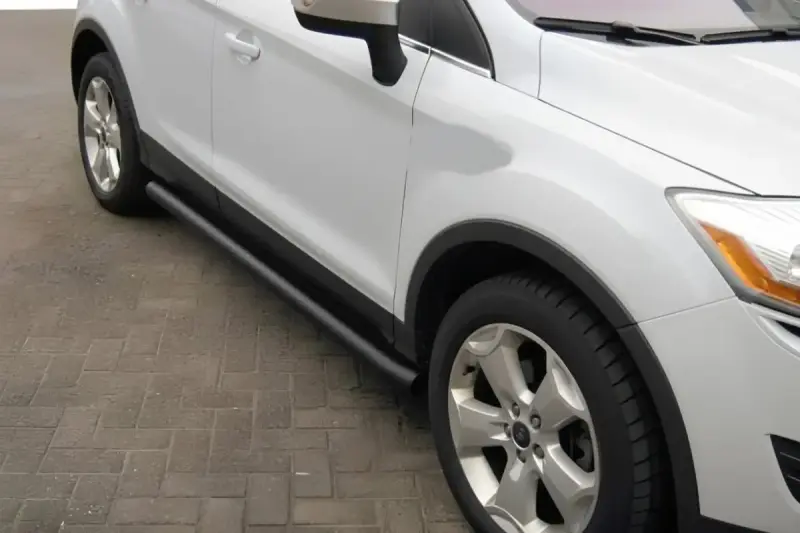 Бічні труби Black (2 шт., Нерж.) для Ford Kuga 2008–2013