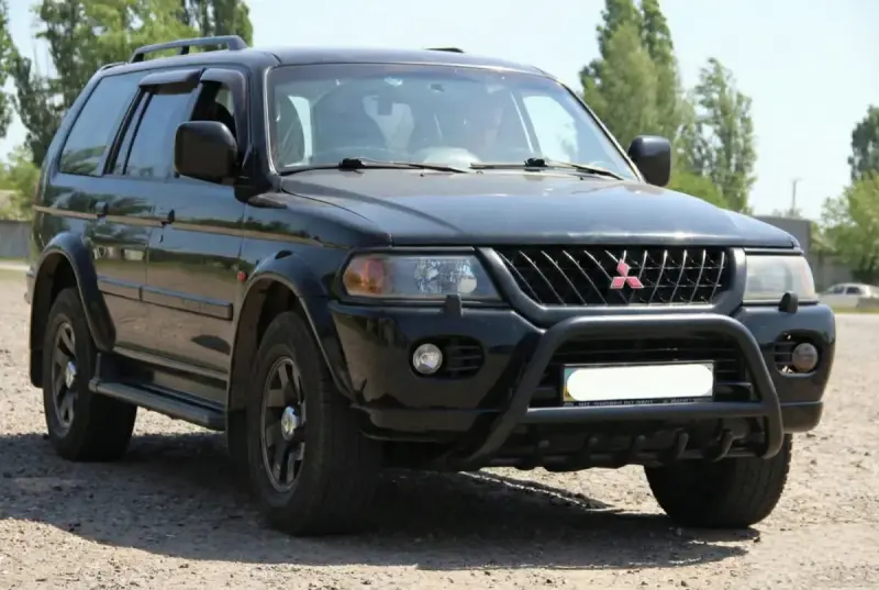Кенгурятник WT003 Black (нерж) для Mitsubishi Pajero Sport 1996–2007