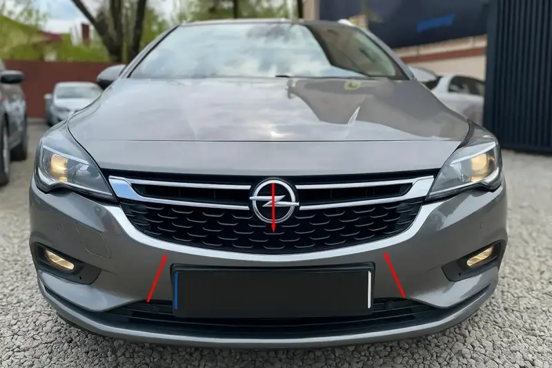 Обводка передньої решітки (нерж) для Opel Astra K 2016–2021