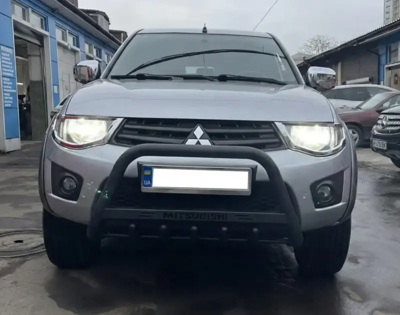 Кенгурятник WT004 Black (нерж) для Mitsubishi L200 2006–2015