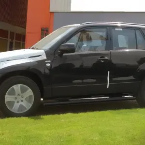Бічні труби Black (2 шт., нерж) для Suzuki Grand Vitara 2005–2017