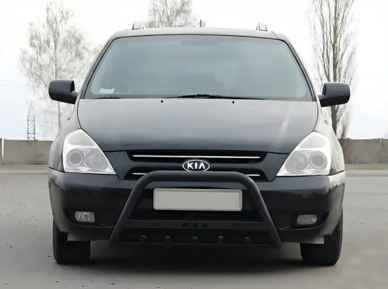 Кенгурятник WT004 Black (нерж) для KIA Carnival 2002–2013