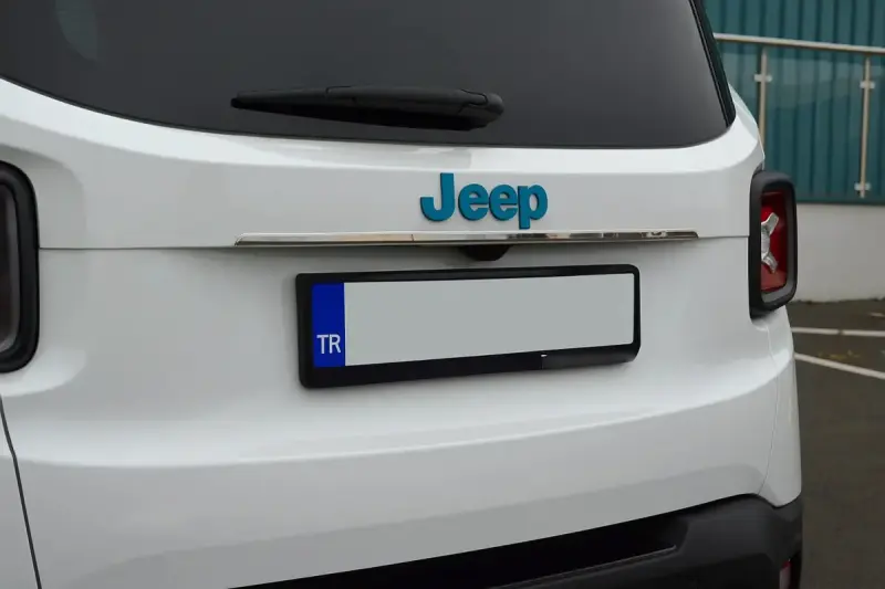 Хром планка над номером (нерж) для Jeep Renegade 2014–