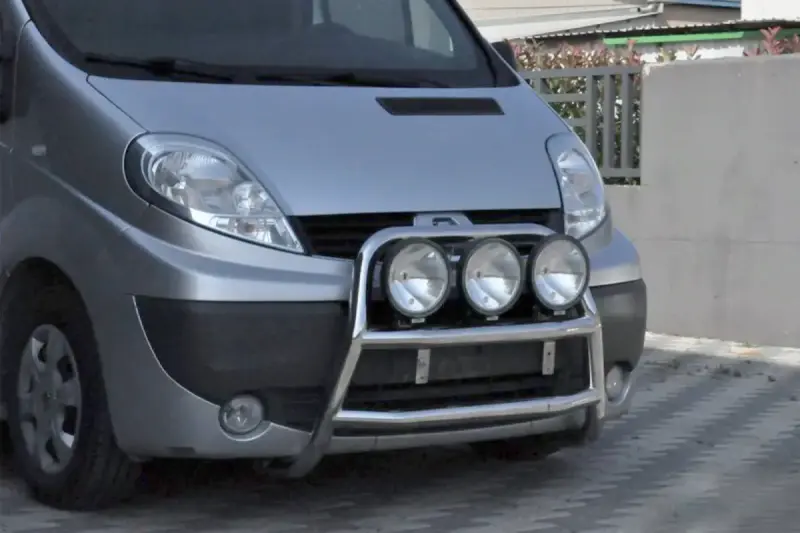 Кенгурятник WT018 (нерж.) для Renault Trafic 2001–2015
