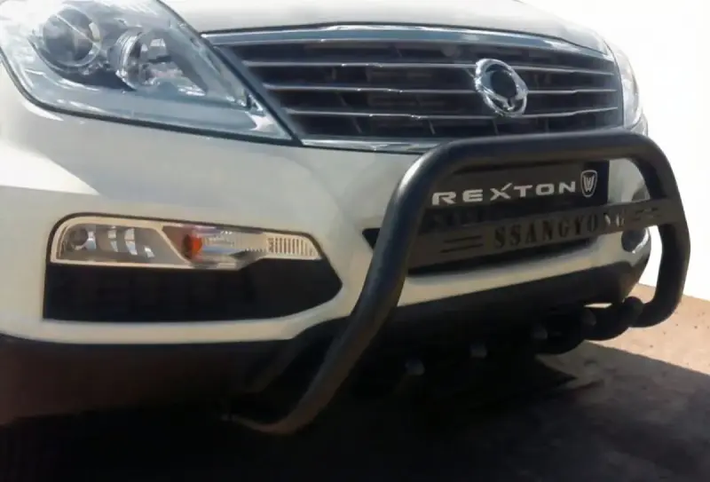 Кенгурятник WT004 Black (нерж) для SsangYong Rexton I 2001–2017