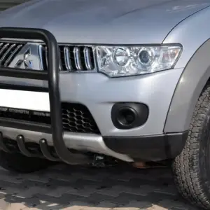 Передній захист QT007 Black (нерж.) для Mitsubishi Pajero Sport 2008–2015