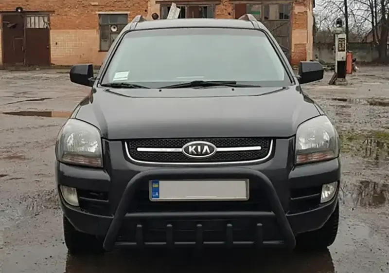 Кенгурятник WT003 Black (нерж.) для KIA Sportage 2004–2010