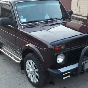Кенгурятник QT006 Black (нерж.) для Lada Niva и Urban 1977–