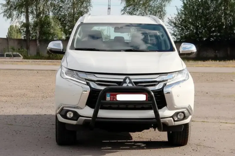 Кенгурятник WT022 Black (нерж) для Mitsubishi Pajero Sport 2015–
