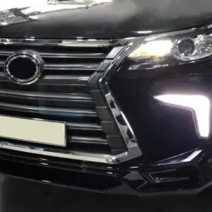 Комплект рестайлінгу (на 2018 рік) для Toyota Fortuner 2015–