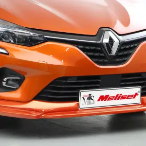 Накладка на передній бампер (під фарбування) для Renault Clio V 2019–