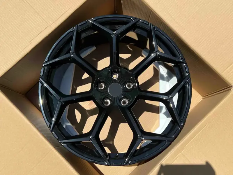 Ковані диски OEM R23 V8 (4 шт) для Lamborghini Urus 2018–