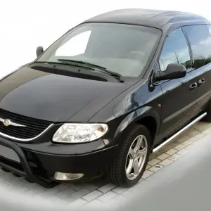 Передня дуга WT003 Black (нерж.) для Chrysler Voyager 2001–2007