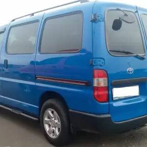 Бічні труби Black (2 шт., нерж) для Toyota HiAce