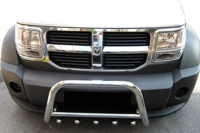 Передня дуга QT006 (нерж.) для Dodge Nitro 2006–2011