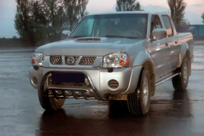 Кенгурятник WT002 (нерж) для Nissan NP300 1999–2015