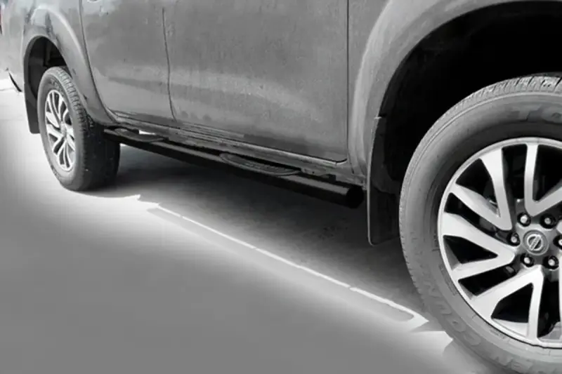 Бічні труби Black (2 шт., нерж) для Nissan Navara/NP300 2016–