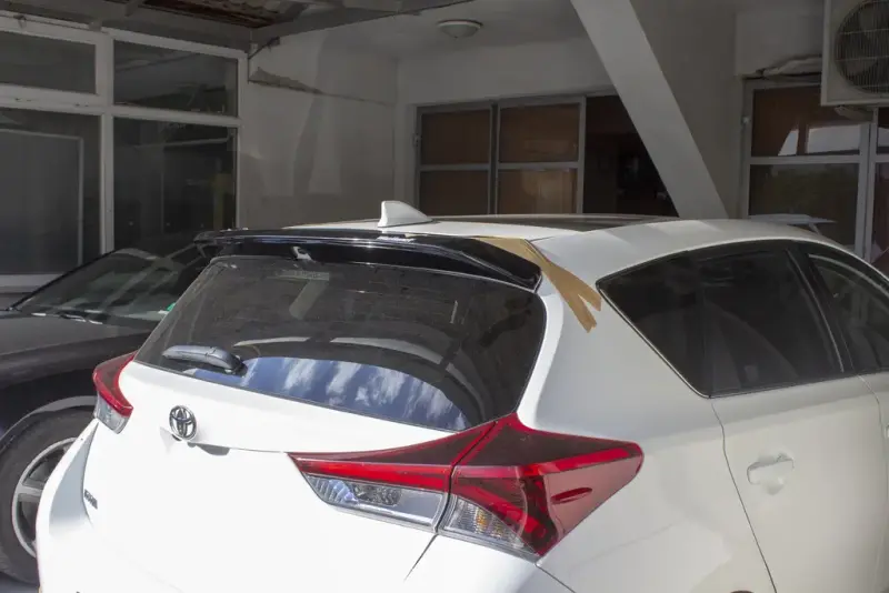 Спойлер (під фарбування) для Toyota Auris 2012–2018