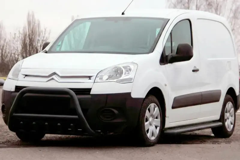 Кенгурятник WT003 Black (нерж) для Citroen Berlingo 2008–2018