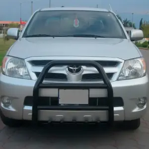 Кенгурятник QT007 Black (нерж.) для Toyota Hilux 2006–2015