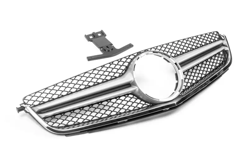 Передня решітка AMG Silver (для C63) для Mercedes-Benz C-class W204 2007–2015