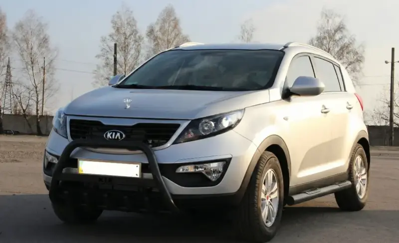 Кенгурятник WT004 Black (нерж) для KIA Sportage 2010–2015