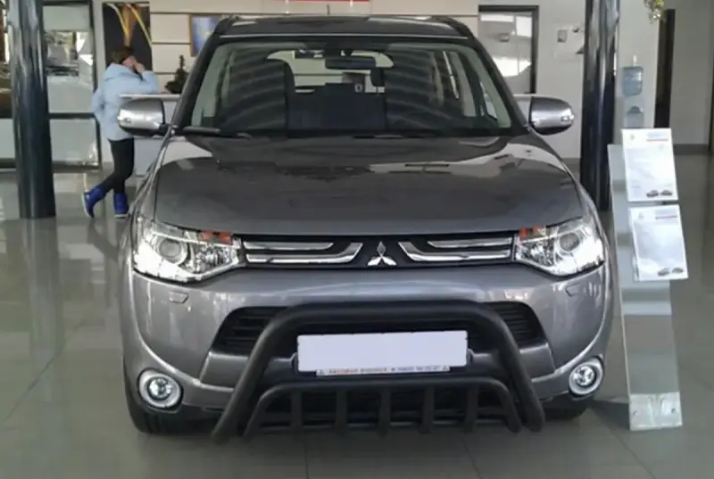 Кенгурятник WT002 Black (нерж.) для Mitsubishi Outlander 2012–2021