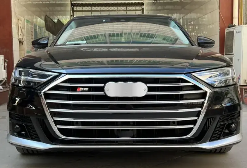 Передній бампер дорестайл (S7) для Audi A8 2018–