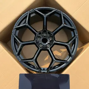 Ковані диски OEM R23 V4 (4 шт) для Lamborghini Urus 2018–
