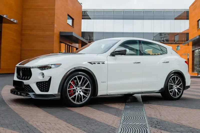 Комплект обвісів LRT-Design Carbon для Maserati Levante 2016–