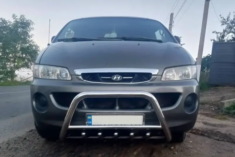 Кенгурятник WT003 (нерж.) для Hyundai H200, H1, Starex 1998–2007
