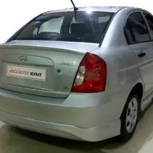 Задня нижня накладка (під фарбування) для Hyundai Accent 2006–2010