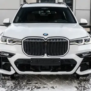 Ніздрі 1 Bar LED (2019-2022, чорний глянцевий) для BMW X7 G07 2019–