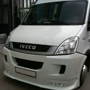 Накладка на передній бампер (під фарбування) для Iveco Daily 2006–2014