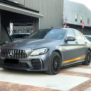 Комплект обвісів з заднім дифузором (дизайн Black Mamba C63GT) для Mercedes-Benz C-class W205 2014–2021