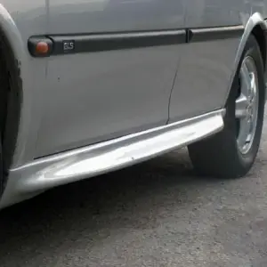 Бокові пороги (під фарбування) для Opel Vectra B 1995–2002